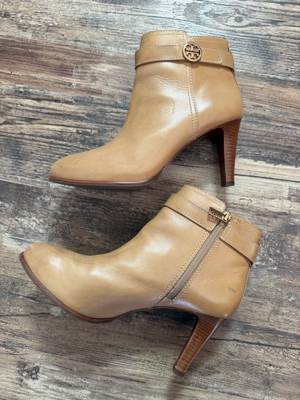 Women's Tory Burch Booties Bristol High-Heel Almond size 9.5 - Picture 2 of 10